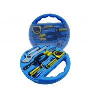 مجموعة من ادوات العدة