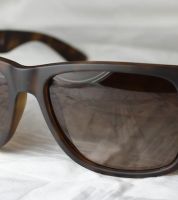  نظارة كلاسيك Ray-Ban RB4165  - بني