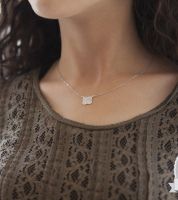 سلسال فضة 925 على شكل وردة مرصع