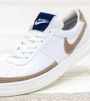 بوت نايك  - Eu 45 - ابيض وبيج