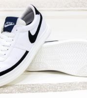 بوت نايك  - Eu 43 - ابيض و اسود