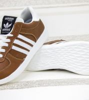 بوت اديداس - Eu 42 - عسلي وابيض