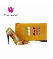  طقم شوز تطريز كعب مع شنطة  - 38 Eu - كموني