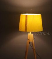 مصباح طاولة  table  lamp  اصفر 