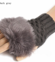 كفوف ايدين فرو قصيره بدون اصابع موديل C-5-  سكني غامق