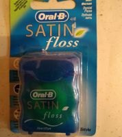 خيط  لتنظيف الأسنان 25m