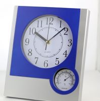 ساعه حائط مع مقياس رطوبة و حرارة 