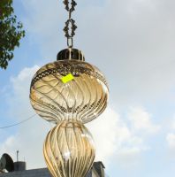 ثرية مع تعليقة صيني 