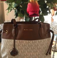 حقيبه يد  - بني كمل