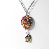 معلقة وعقد شكل منطاد 