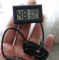 جهاز قياس وعرض الحرارة والرطوبة