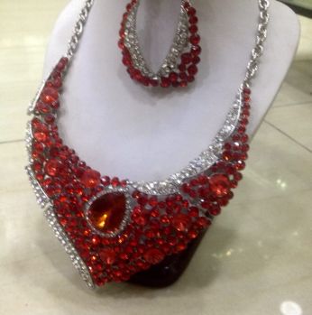 طقم اكسسوار - متعددة