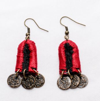 حلق مناجل  - خيط