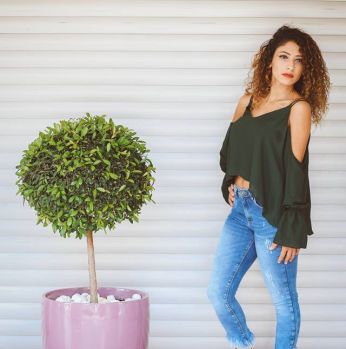 بلوزة انيقة  - M - اخضر زيتي 