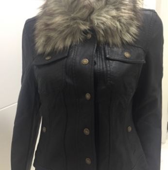 جاكيت Guess - S - اسود