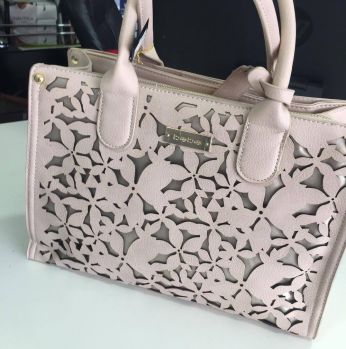 حقيبه يد من ماركهbebe - زهري فاتح