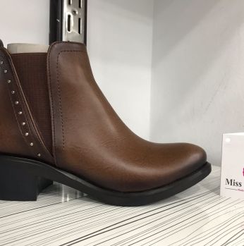 جزمة شتاء موديل 2018 جلد - 36 Eu - بني