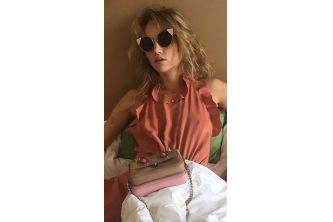 نظارة شمسية fendi  - لون رمادي