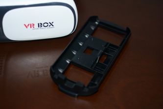 نظارة الواقع الافتراضي من (vr box) - ابيض