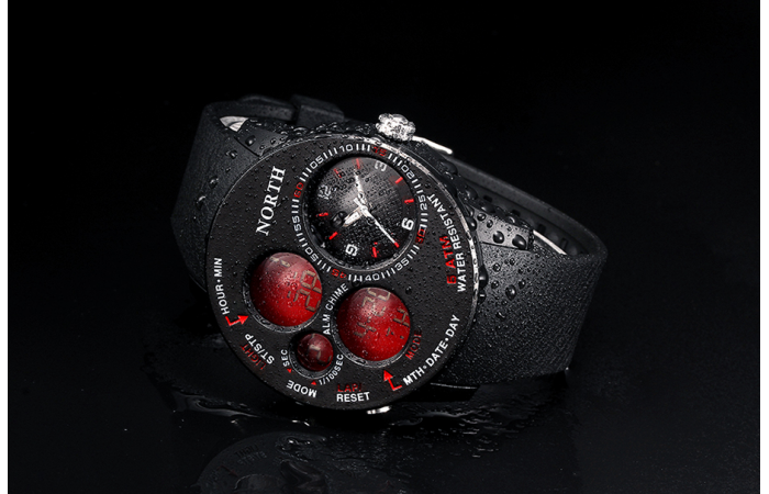 ساعة رياضية Sport Watches حزام سيلكون . اللون الاسود 