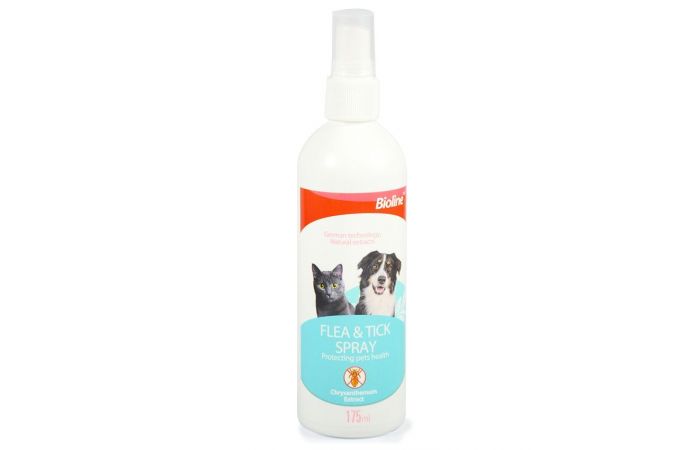 مزيل  البراغيث والقراد عن القطط والكلاب  BIOLINE Flea and Tick spray175ml